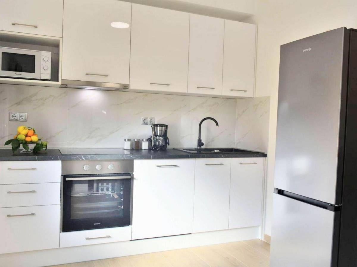 Fancy Apartments Dream บรานา ภายนอก รูปภาพ